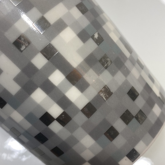 2012 Starbucks Minecraft Pixelated Travel Ceramic Coffee/Drink Mug w/Lid 12 OZ - Picture 7 of 9